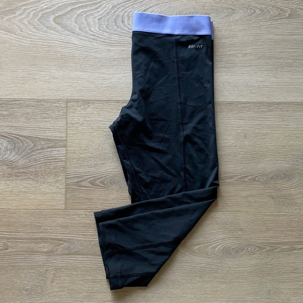Nike pro crop leggings